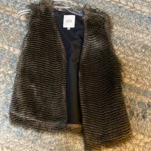 Jack faux fur vest